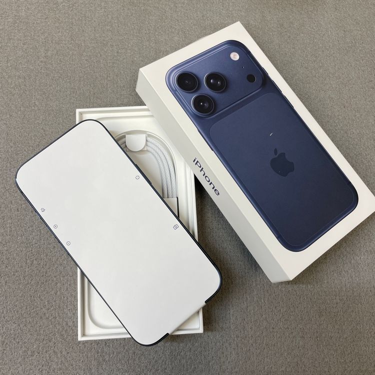 ���ʡ�̤���� iPhone 17 Pro 256GB �֥롼�������� SIM�ե꡼ ����̵��