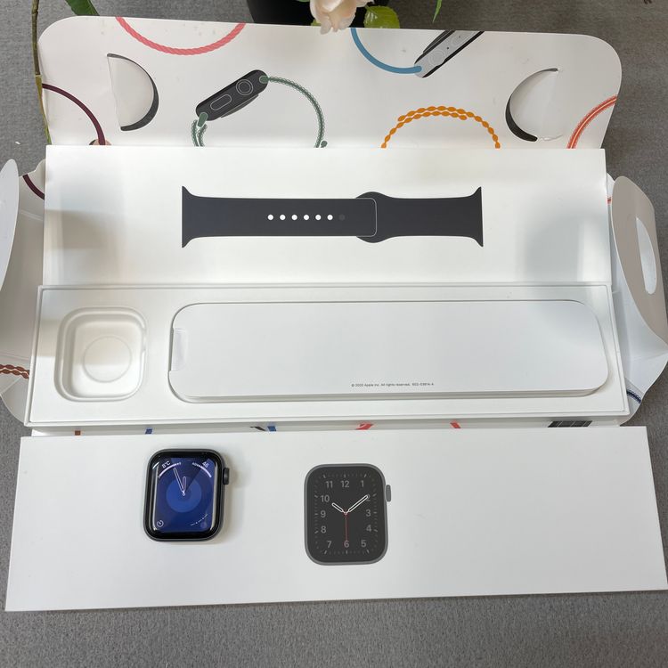 Apple Watch SE 40mm GPS ��ǥ� XQ07V