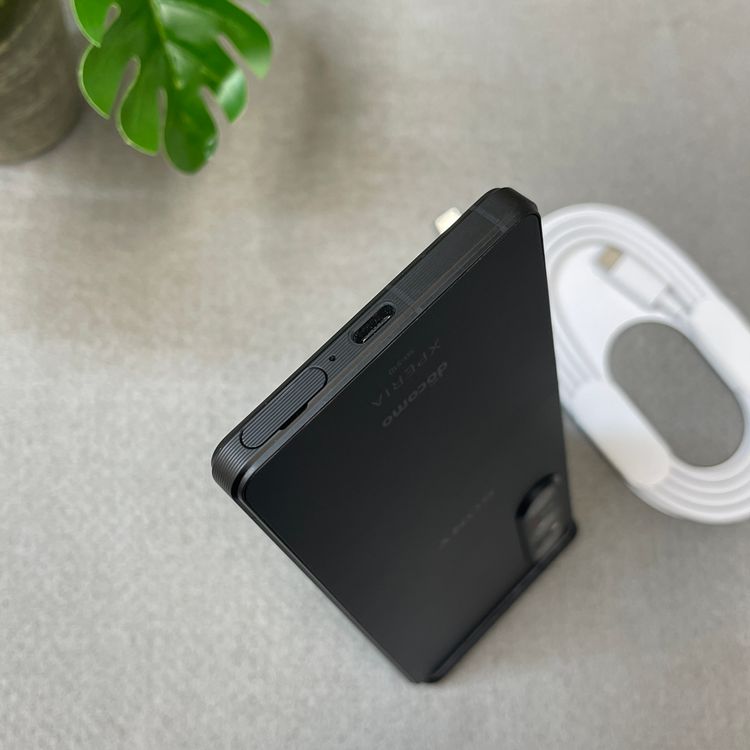 Sony Xperia 1 V SO-51D 256GB �֥�å� ������ SIM�ե꡼����̵��