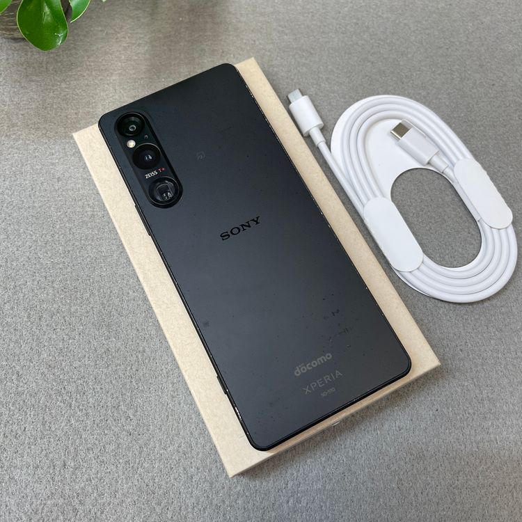 Sony Xperia 1 V SO-51D 256GB �֥�å� ������ SIM�ե꡼����̵��
