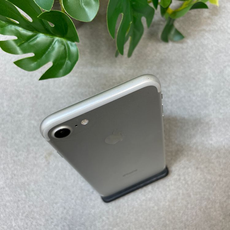 �Хåƥ꡼ 98% iPhone 7 32GB ����С������� SIM�ե꡼����̵��