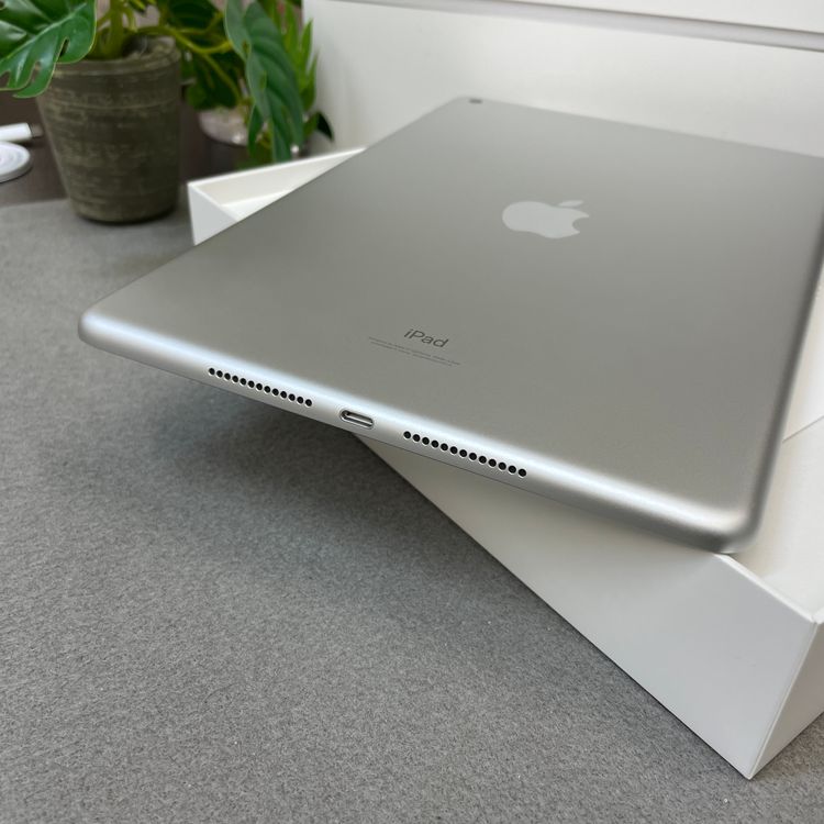 �Хåƥ꡼ 95% iPad �裹���� 64GB ����С�WiFi�� ��ǥ� ����̵��