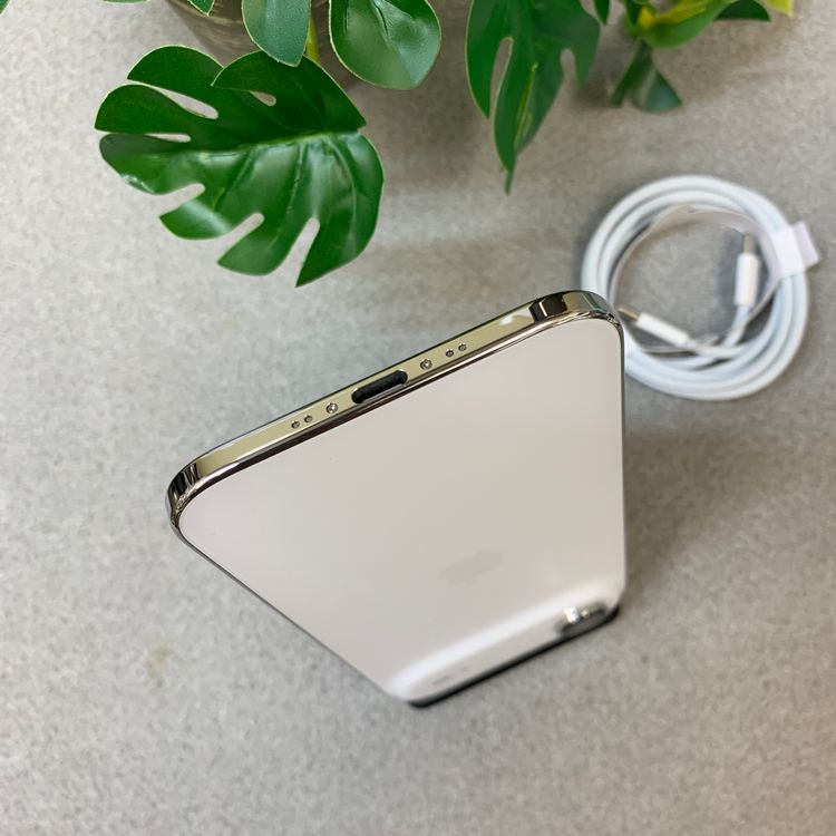 �Хåƥ꡼100% iPhone Air 256GB �ۥ磻�� Apple�� SIM�ե꡼����̵��