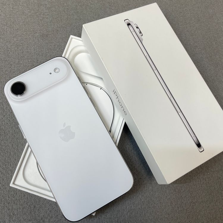 �Хåƥ꡼100% iPhone Air 256GB ���饦�ɥۥ磻�� ������ SIM�ե꡼����̵��