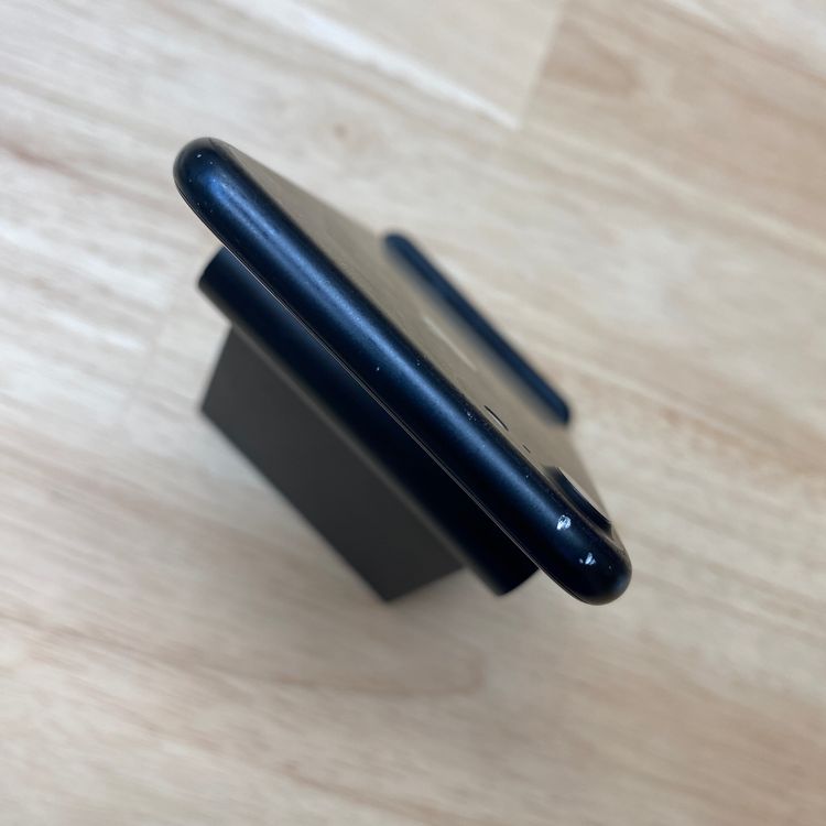 �Хåƥ꡼ 86% iPhone 7 32GB �֥�å��������� SIM�ե꡼����̵��