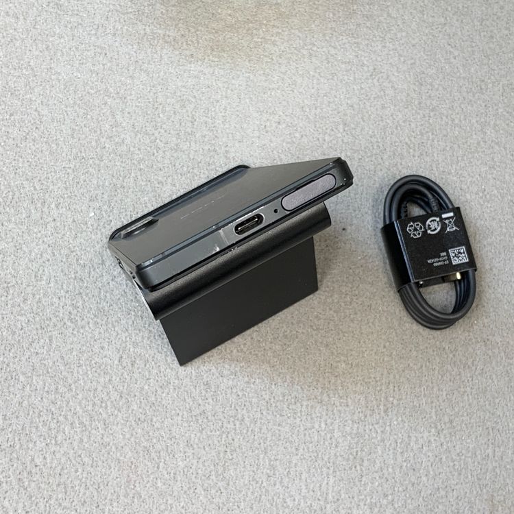 Xperia 5 V SO-53D 128GB �֥�å�����SIM�ե꡼ ����̵��
