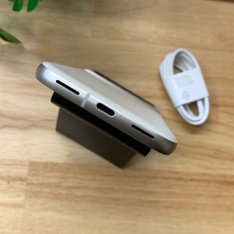 �Хåƥ꡼90% Google Pixel 8a 128Gb Porcelain ����SIM�ե꡼