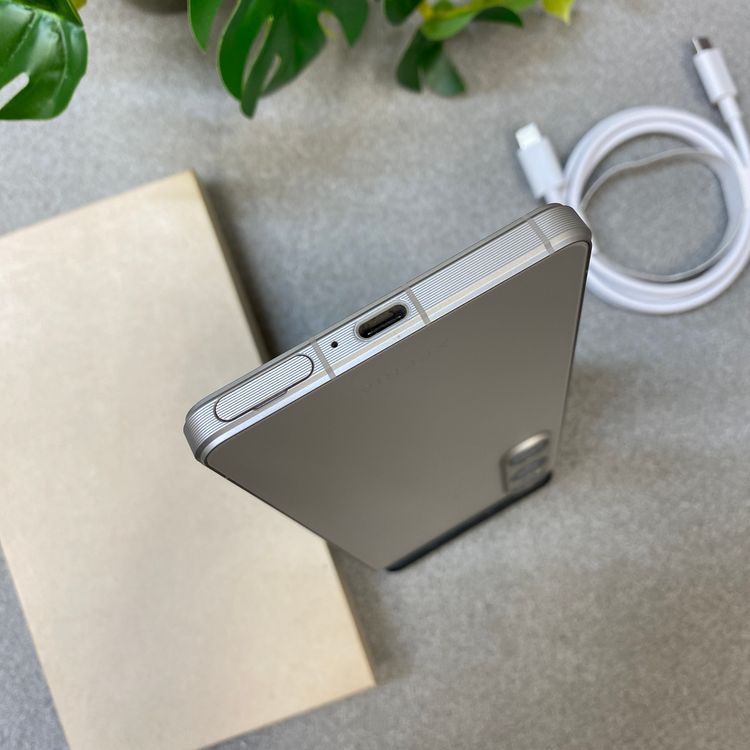 Sony Xperia 1 VI SOG13 256GB ����С� AU�� SIM�ե꡼����̵��
