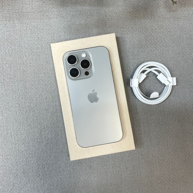 ����Ʊ��iPhone 15Pro 256GB �ʥ����� ������ SIM�ե꡼����̵��