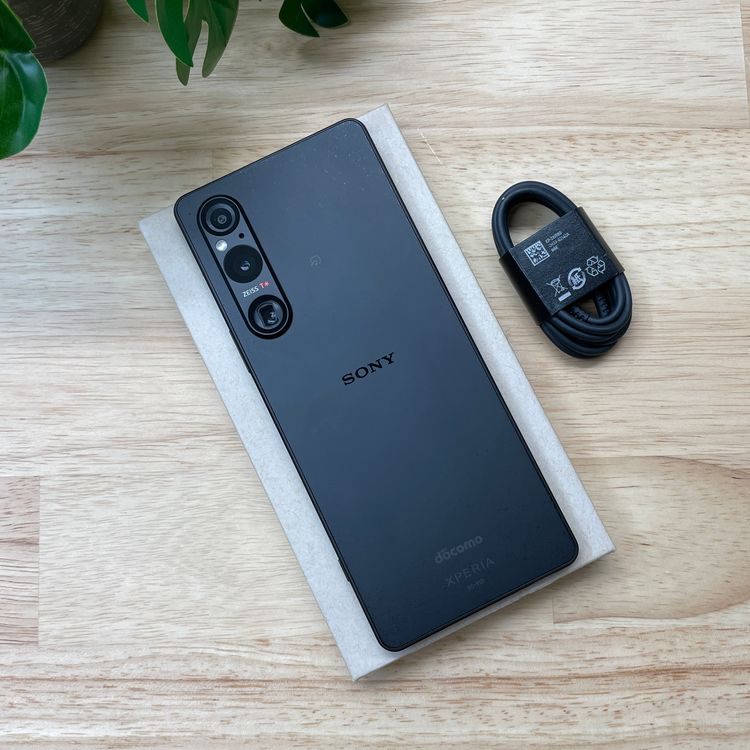 Sony Xperia 1 V SO-51D 256GB �֥�å� ������ SIM�ե꡼����̵��