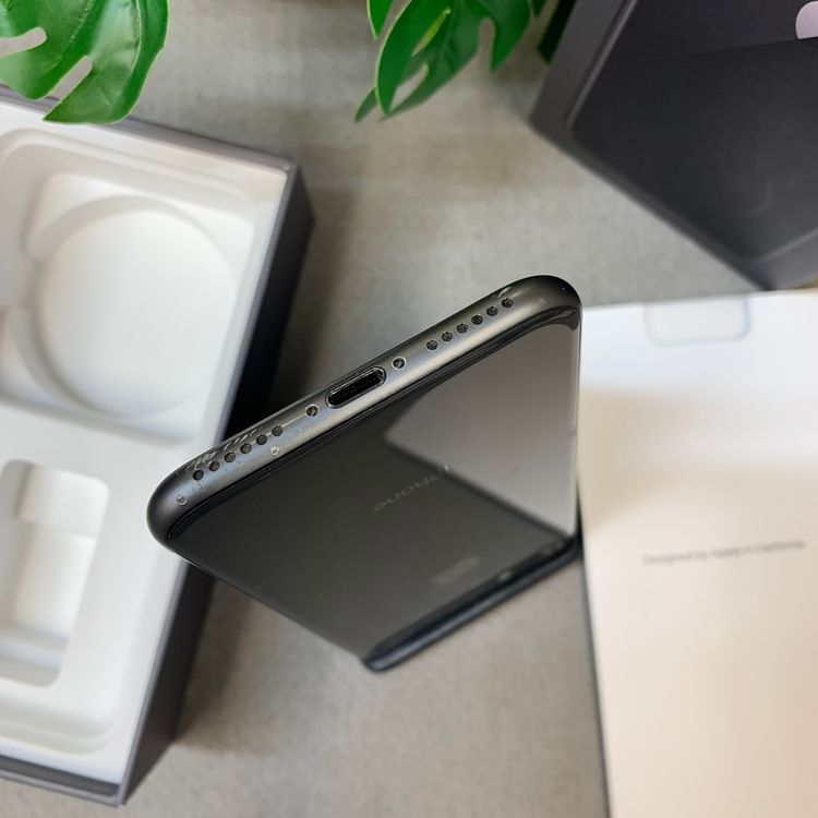 iPhone 8 64GB ���ڡ������졼 ������ SIM�ե꡼����̵��