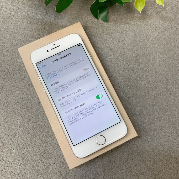 �Хåƥ꡼ 100% iPhone 8 64GB �ۥ磻�� ������ SIM�ե꡼����̵��