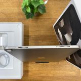 iPad Air(��5����) 64GB �������饤�� Wi-Fi��ǥ� ����̵��