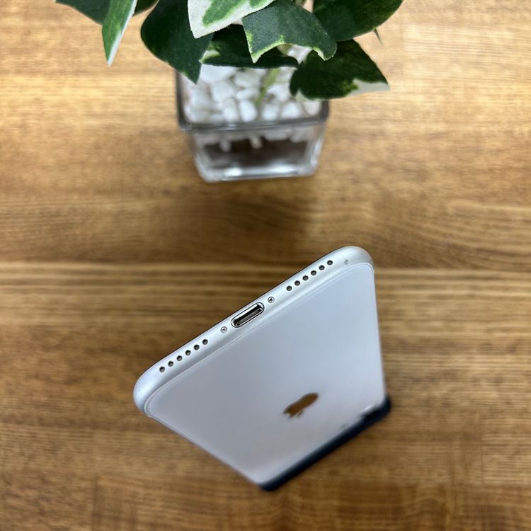 iPhone SE2 64GB �ۥ磻�� ������ SIM�ե꡼ ����̵��