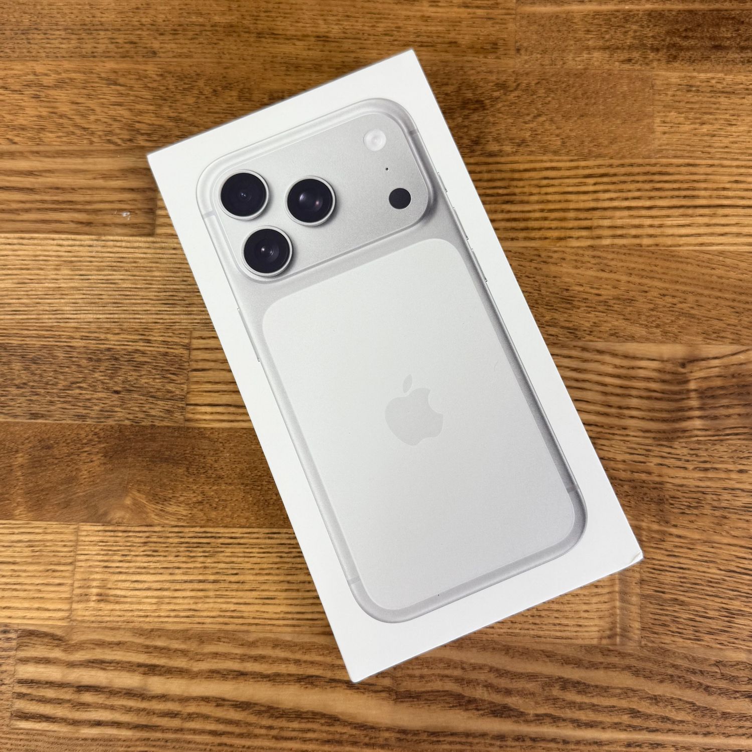 iPhone17 pro max 1TB シルバー 新品未開封　simフリー iPhone 17 Pro Max 1TB シルバーを購入 - Apple（日本）