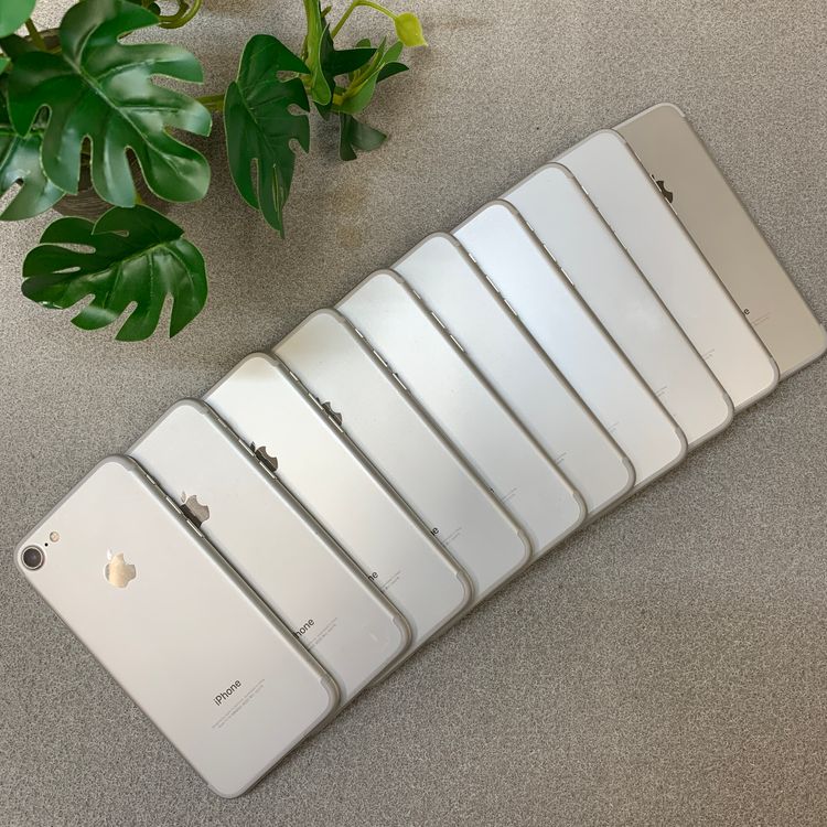 10�� ���å� iPhone 7 32GB ����С� ������SIM�ե꡼����̵��