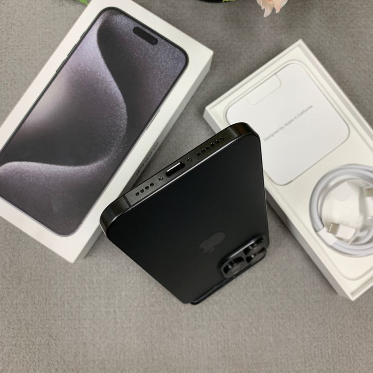 ����Ʊ�� iPhone 15ProMax 512GB �֥�å� ������ SIM�ե꡼ ����̵��
