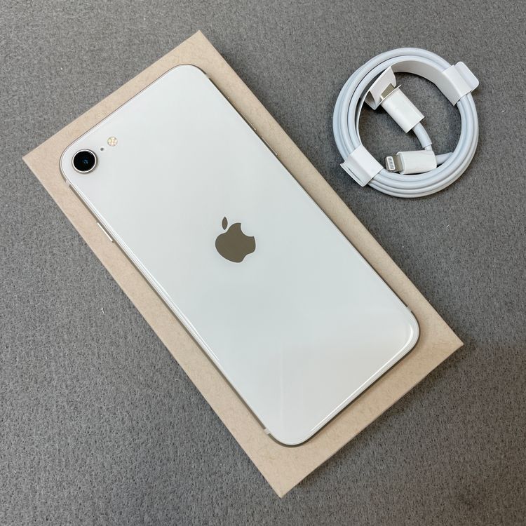 �Хåƥ꡼ 100% iPhone SE3 64GB �������饤�� ������ SIM�ե꡼ ����̵��