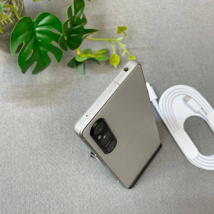 Sony Xperia 1 V SO-51D 256GB ����С� ������ SIM�ե꡼����̵��