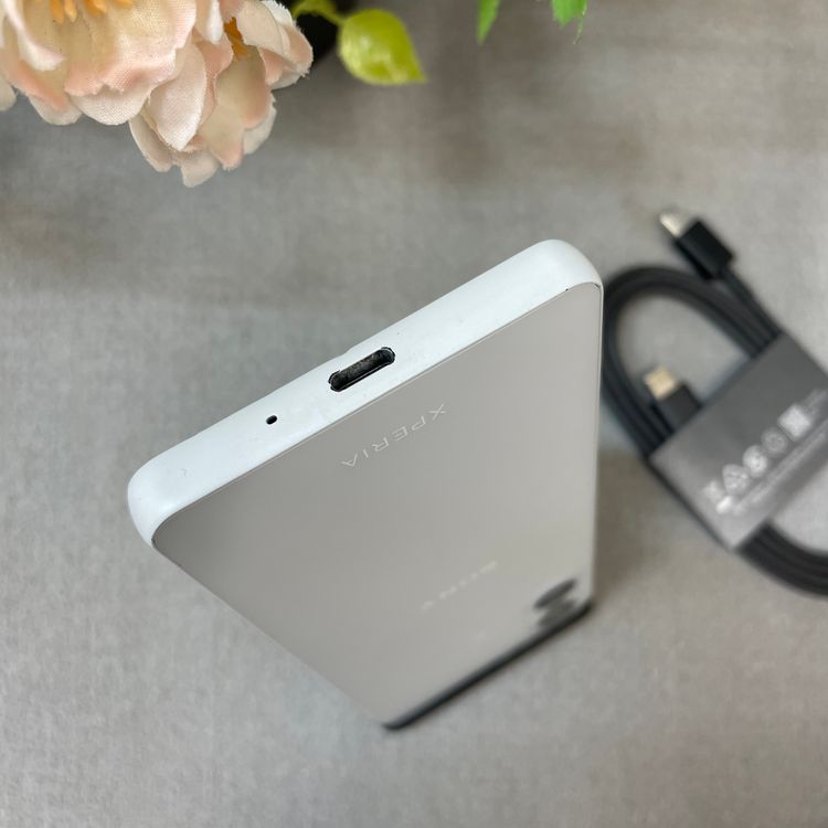 Xperia 10VI 128GB �ۥ磻�� SO-52E �ɥ����� SIM�ե꡼ ����̵��