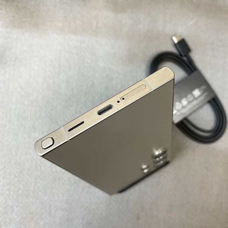 ����Ʊ�� Galaxy S24Ultra 256GB ���졼 �ɥ����� SIM�ե꡼ ����̵��