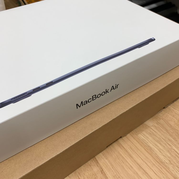 ʡ̤ MacBook Air M3å 13 512GB ߥåɥʥ Q2VWT