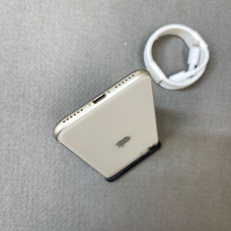 iPhone SE�裳���� 128GB �������饤�� ������SIM�ե꡼����̵��