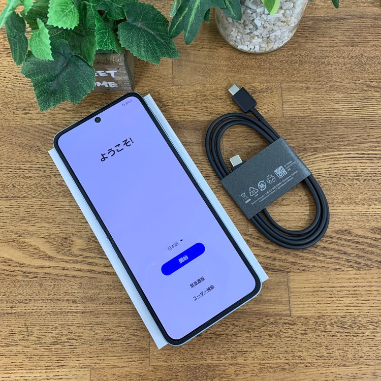 Galaxy Z Flip6 256GB SCG29 �֥롼������ SIM�ե꡼����̵��