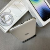 �Хåƥ꡼ 100% iPhone SE3 64GB �������饤�� ������ SIM�ե꡼ ����̵��