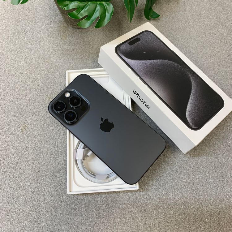 iPhone 15Pro 256GB �֥�å� ������ SIM�ե꡼����̵��