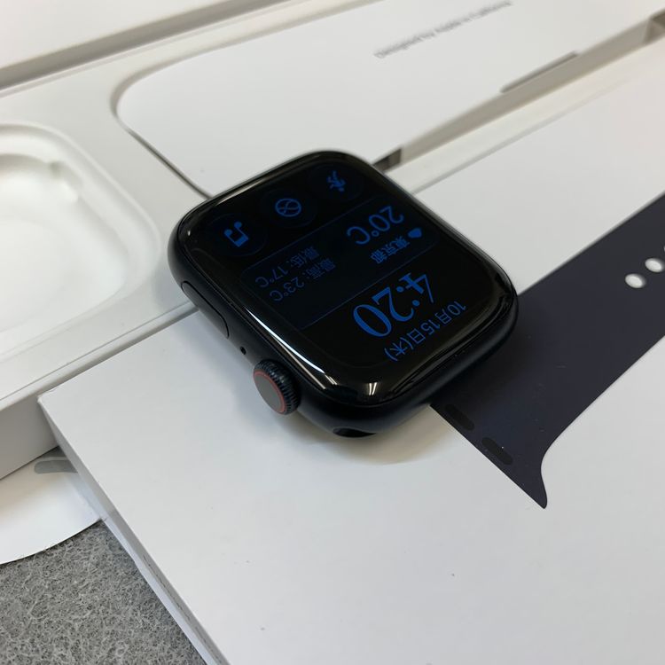 ����Ʊ�� Apple Watch Series 9 45mm GPS + Cellular��ǥ�