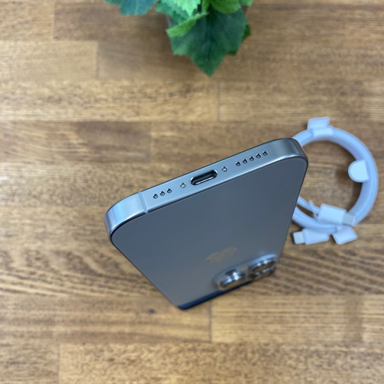 �Хåƥ꡼100% iPhone16Pro 256GB �ʥ����� ������ SIM�ե꡼����̵��
