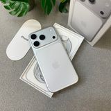バッテリー100% iPhone 17Pro 256GB シルバー Apple版 SIMフリー
