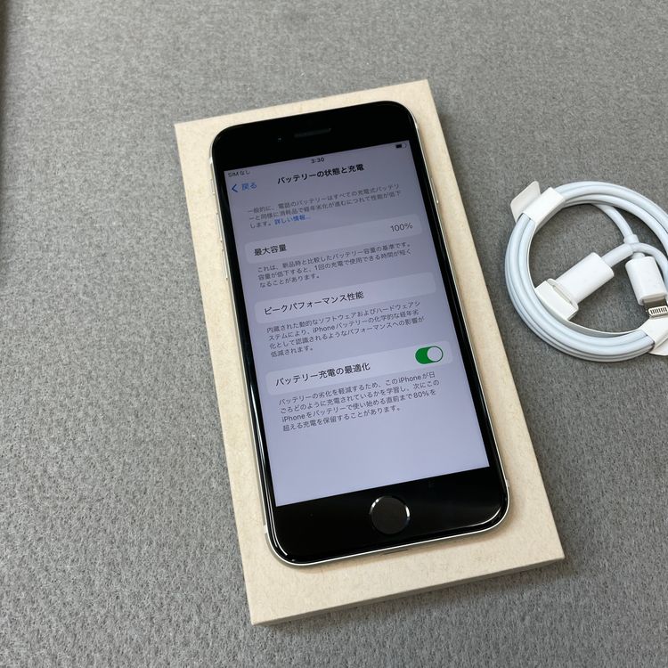 �Хåƥ꡼ 100% iPhone SE3 64GB �������饤�� ������ SIM�ե꡼ ����̵��