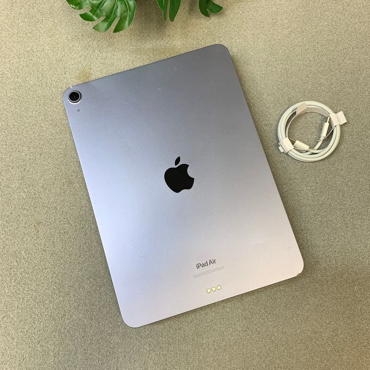 �Хåƥ꡼89% iPad Air(��5����) 64GB Wi-Fi��ǥ� ����̵��