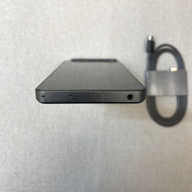 AQUOS R8 Pro 256GB �֥�å� ������ SIM�ե꡼����̵��