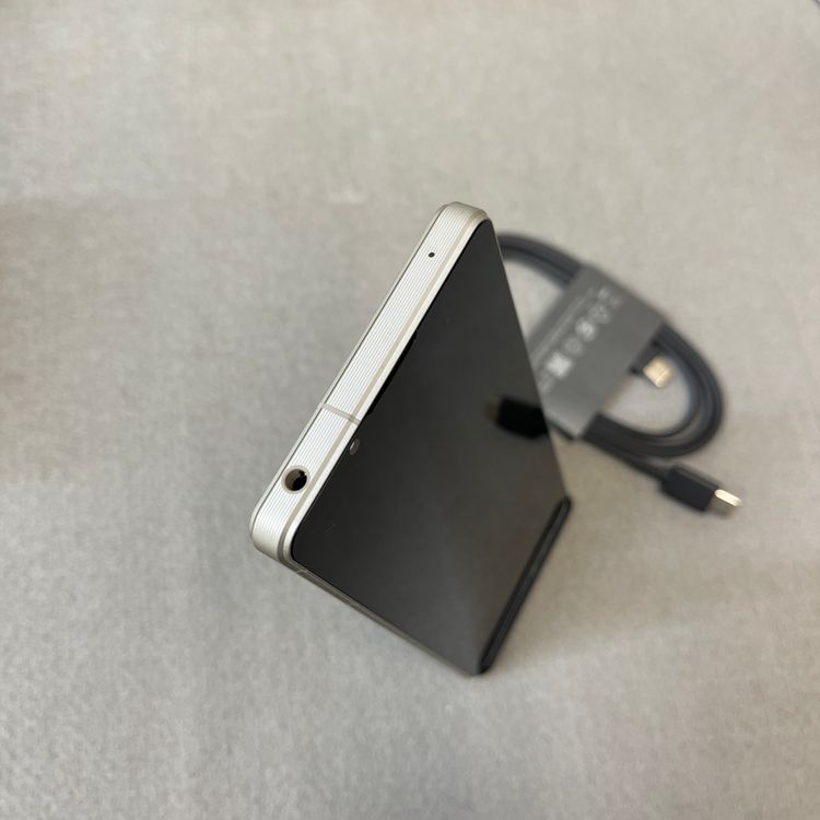 ����Ʊ�� Xperia1 V 256GB �ץ���ʥ���С� ������SIM�ե꡼ ����̵��