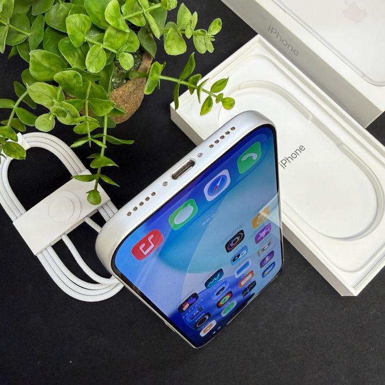 �Хåƥ꡼98% iPhone 17Pro 256GB ����С� Apple�� SIM�ե꡼