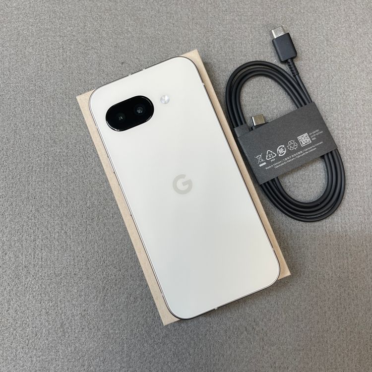 �Хåƥ꡼98�� Google Pixel 9a 256GB Porcelain ����SIM�ե꡼
