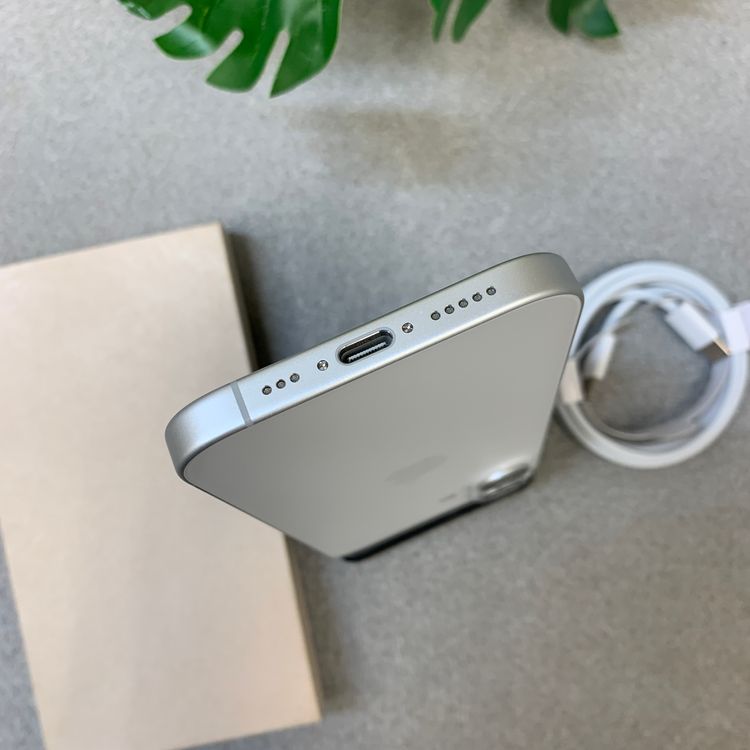 �Хåƥ꡼ 100% iPhone 17 512Gb �ۥ磻�� ������ SIM�ե꡼����̵��