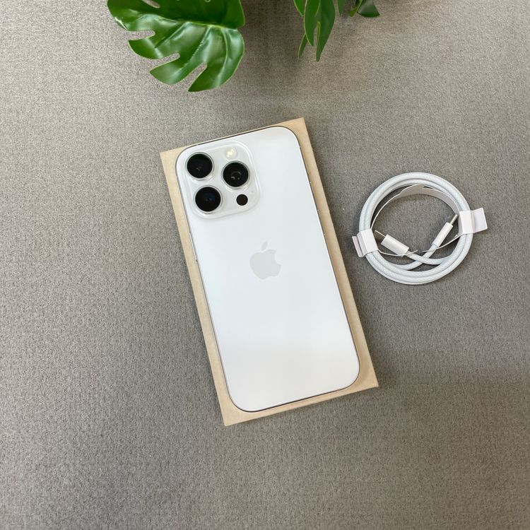 �Хåƥ꡼ 90�� iPhone16Pro 512GB �ۥ磻�� ������ SIM�ե꡼ ����̵��