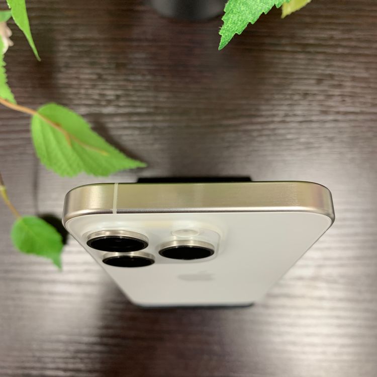 iPhone15Pro  1TB ホワイト 国内SIMフリー 送料無料