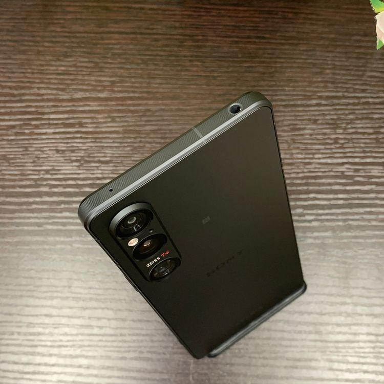 新品同様 Xperia 1V 256GB ブラック 国内版SIMフリー 送料無料