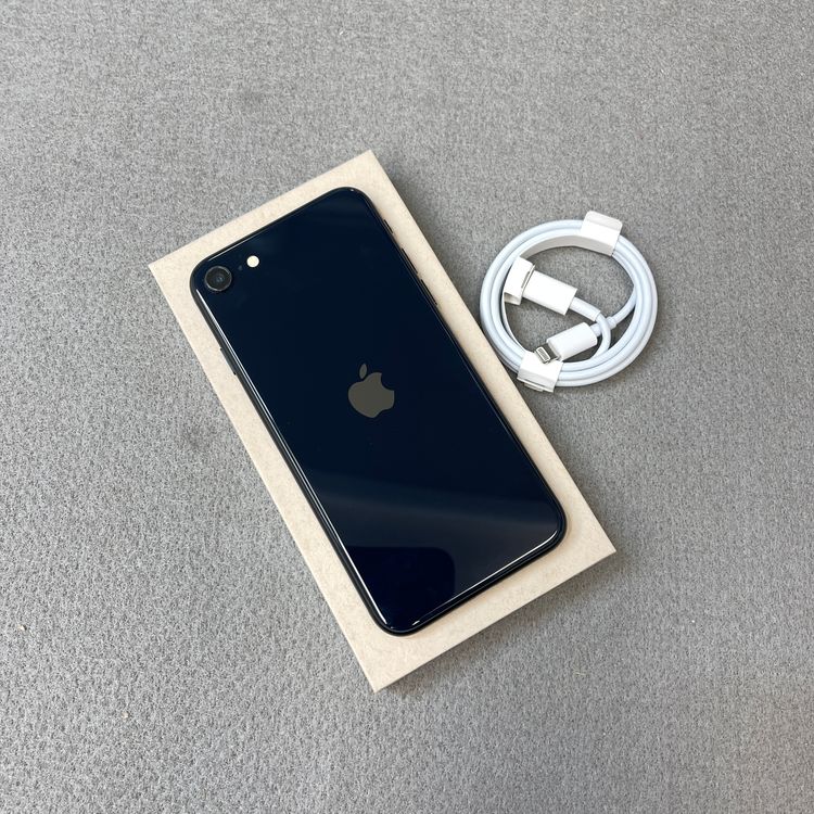 �Хåƥ꡼ 97% iPhone SE3 64GB �ߥåɥʥ��� ������ SIM�ե꡼ ����̵��