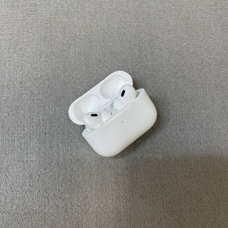 AirPods Pro����2����ˡ��ۥ磻�� ȯ��̵�� WVNFQ