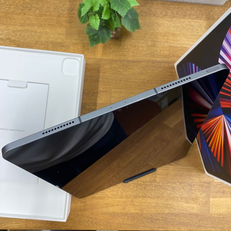 �Хåƥ꡼98��iPad Pro 12.9����� M1 256GB Wi-Fi + Cellular