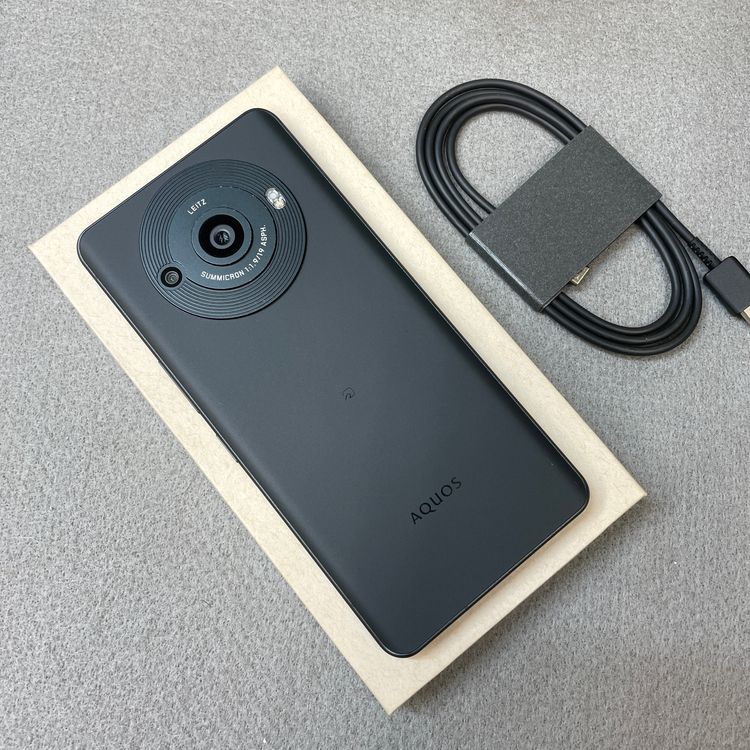 AQUOS R8 Pro 256GB �֥�å� ������ SIM�ե꡼����̵��