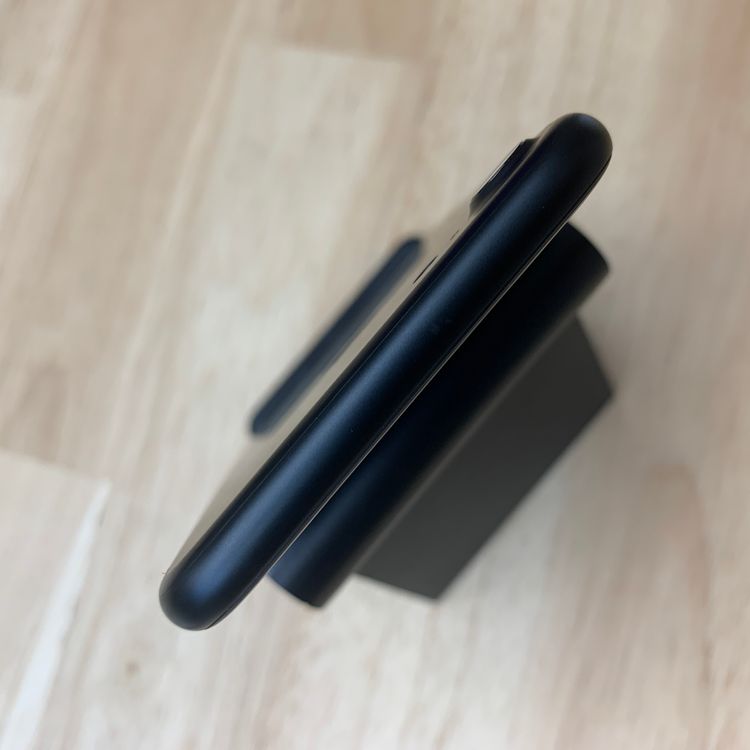 �Хåƥ꡼ 93% iPhone 7 32GB �֥�å��������� SIM�ե꡼����̵��