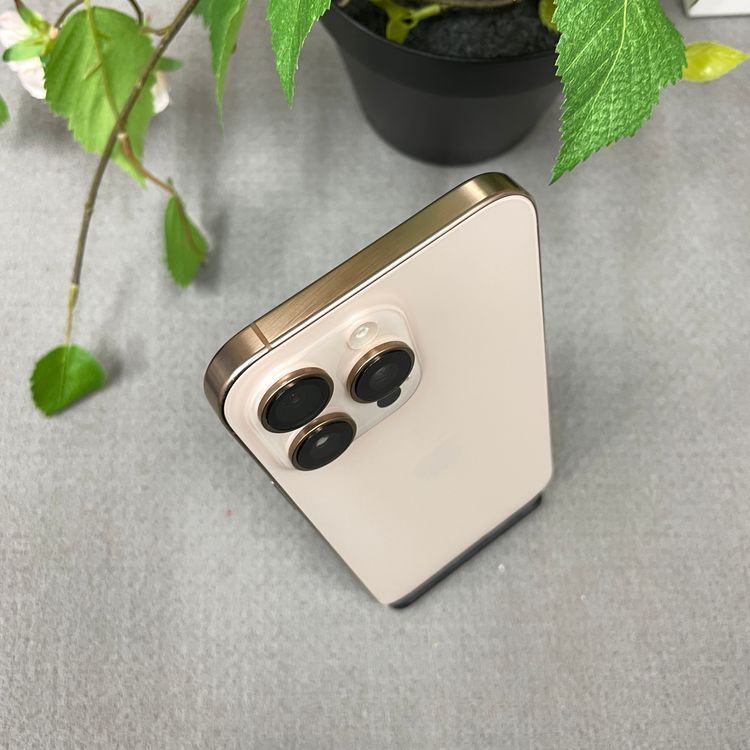 �Хåƥ꡼ 97% iPhone 16ProMax 256GB �ǥ����� ������ SIM�ե꡼