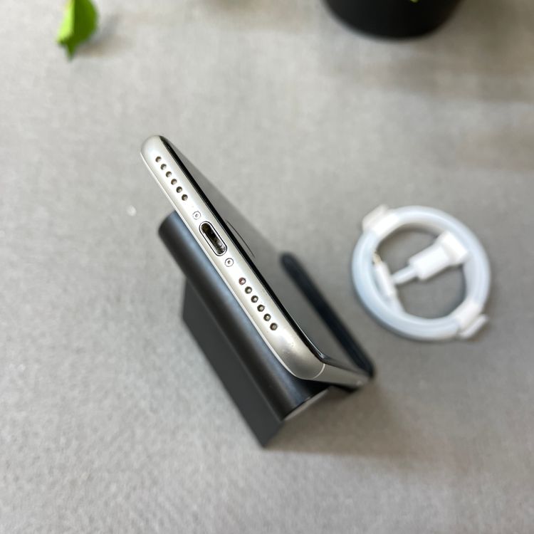 iPhone SE2 64Gb �ۥ磻�� ������ SIM�ե꡼ ����̵�� 49869